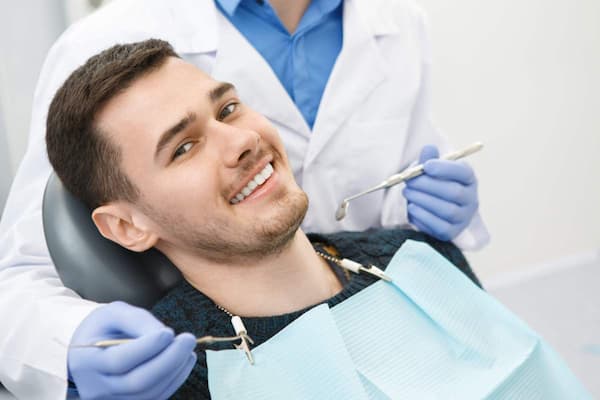 خدمات دندانپزشکی تحت پوشش بیمه بانک تجارت